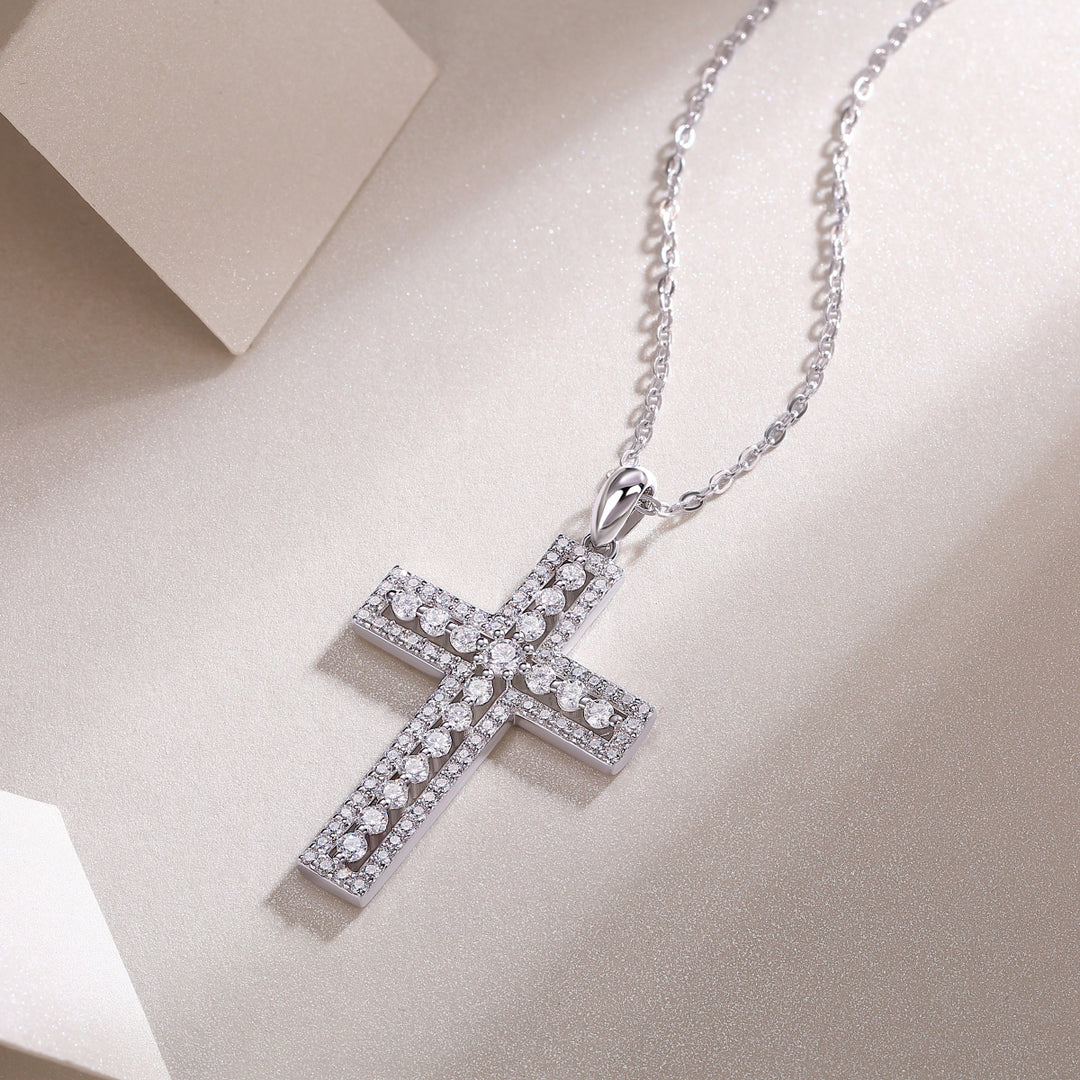 💎 Minimalist Cross Pendant Necklace – Platinum-Plated S925 Silver with Moissanite (3.4g) 💎