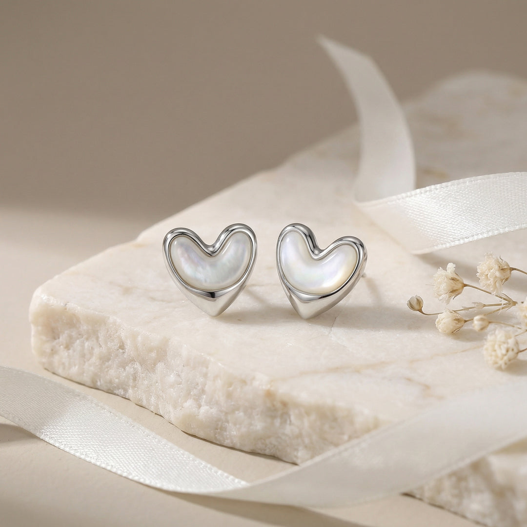 ✨ 925 Sterling Silver Mother-of-Pearl Heart Stud Earrings ✨