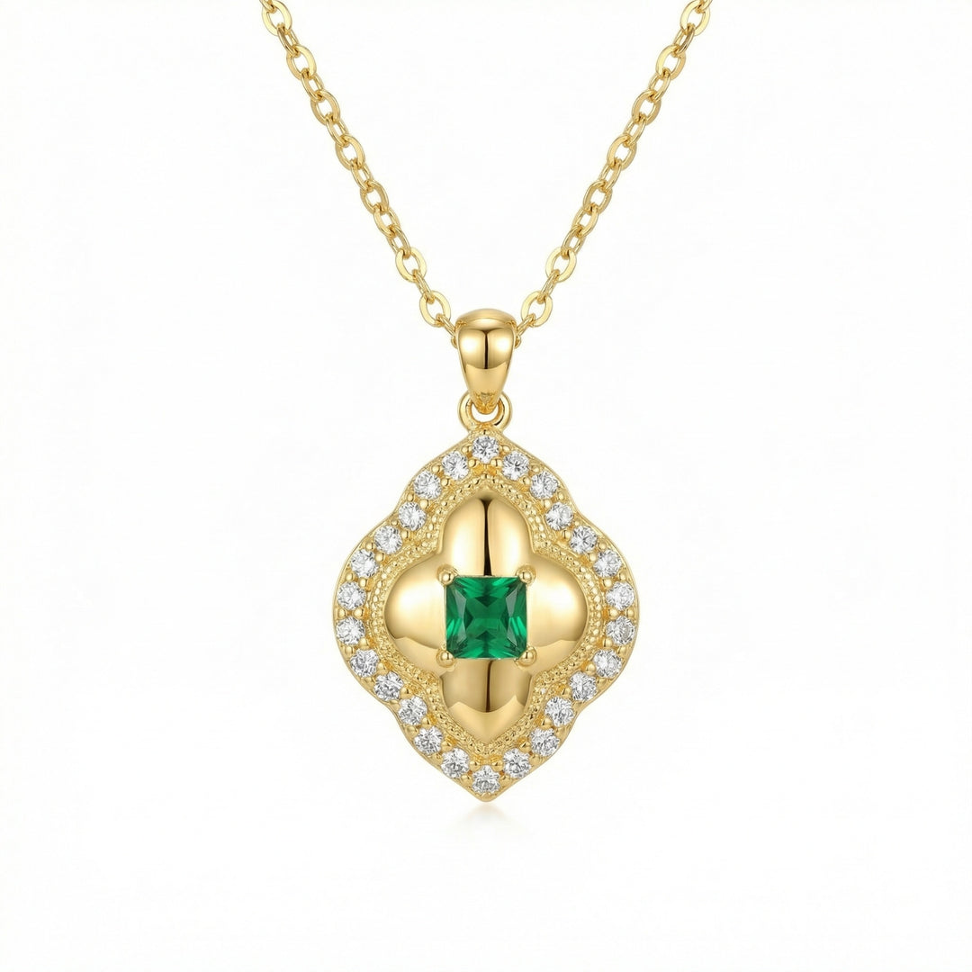 💚 925 Sterling Silver Emerald Quatrefoil Necklace