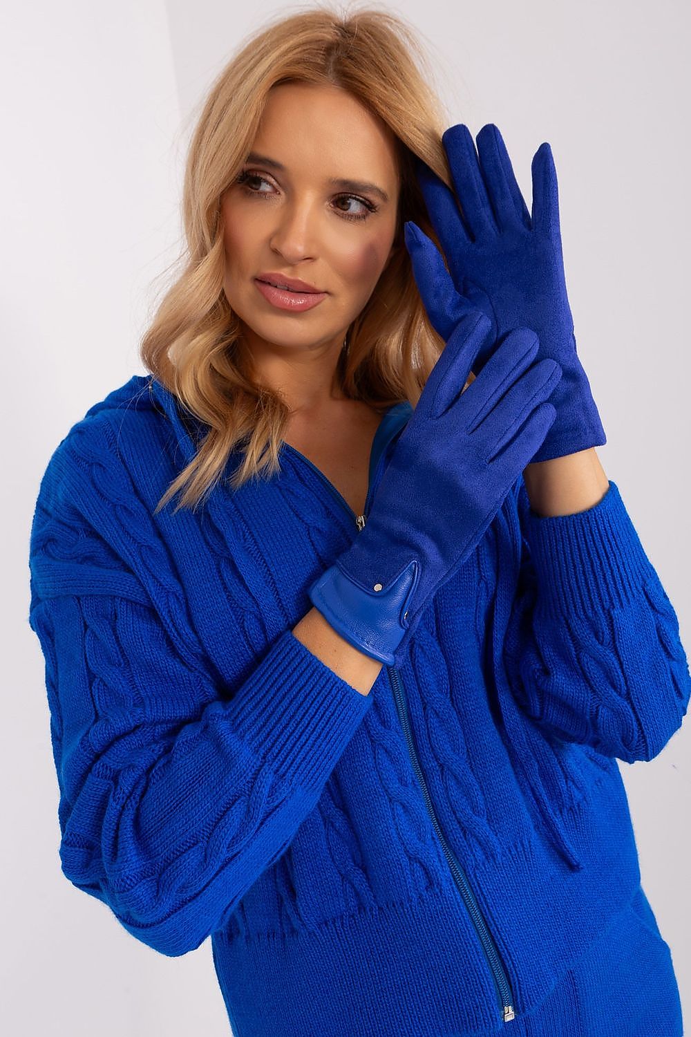 Gloves AT