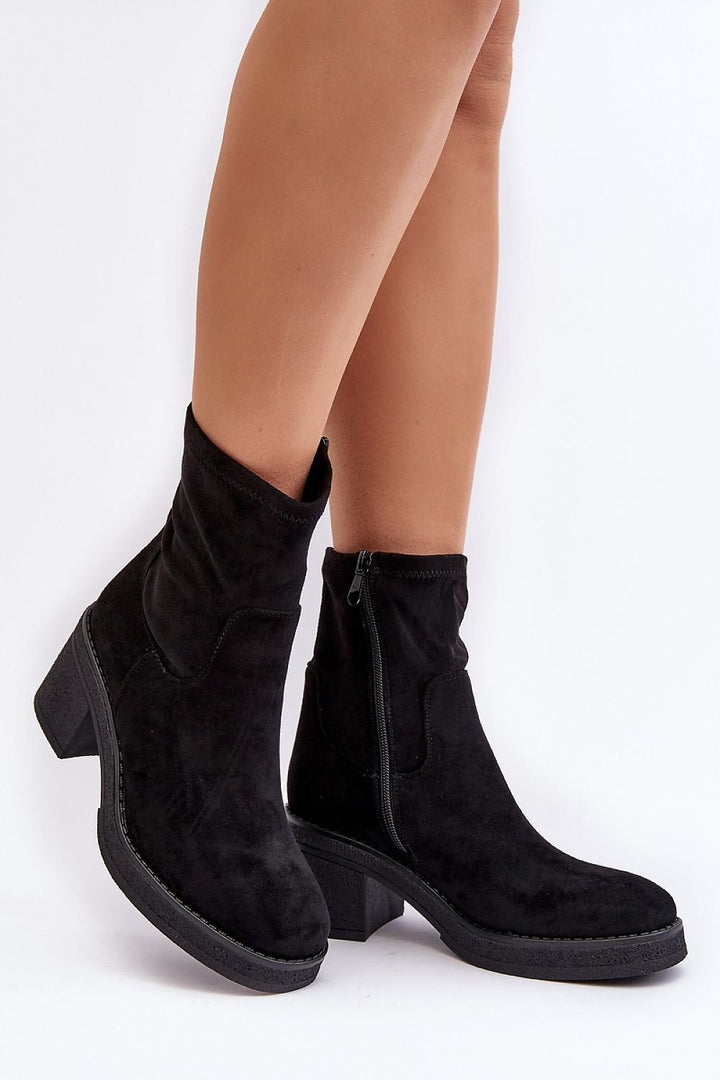 Heel boots Step in style