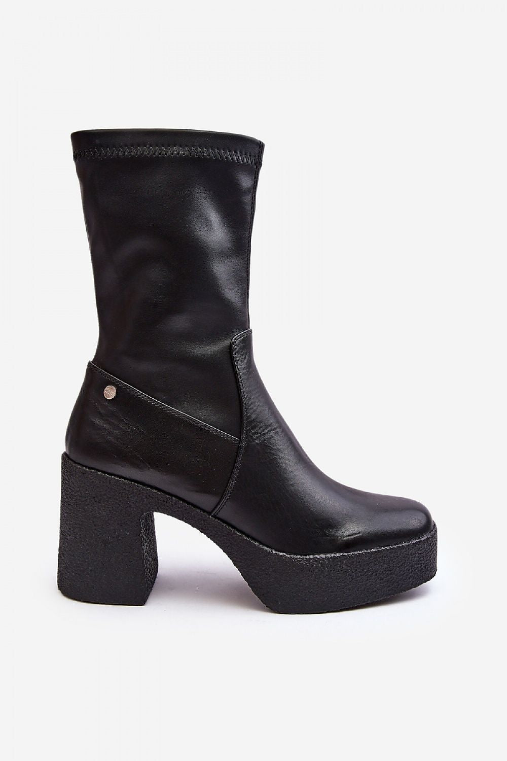 Heel boots Step in style