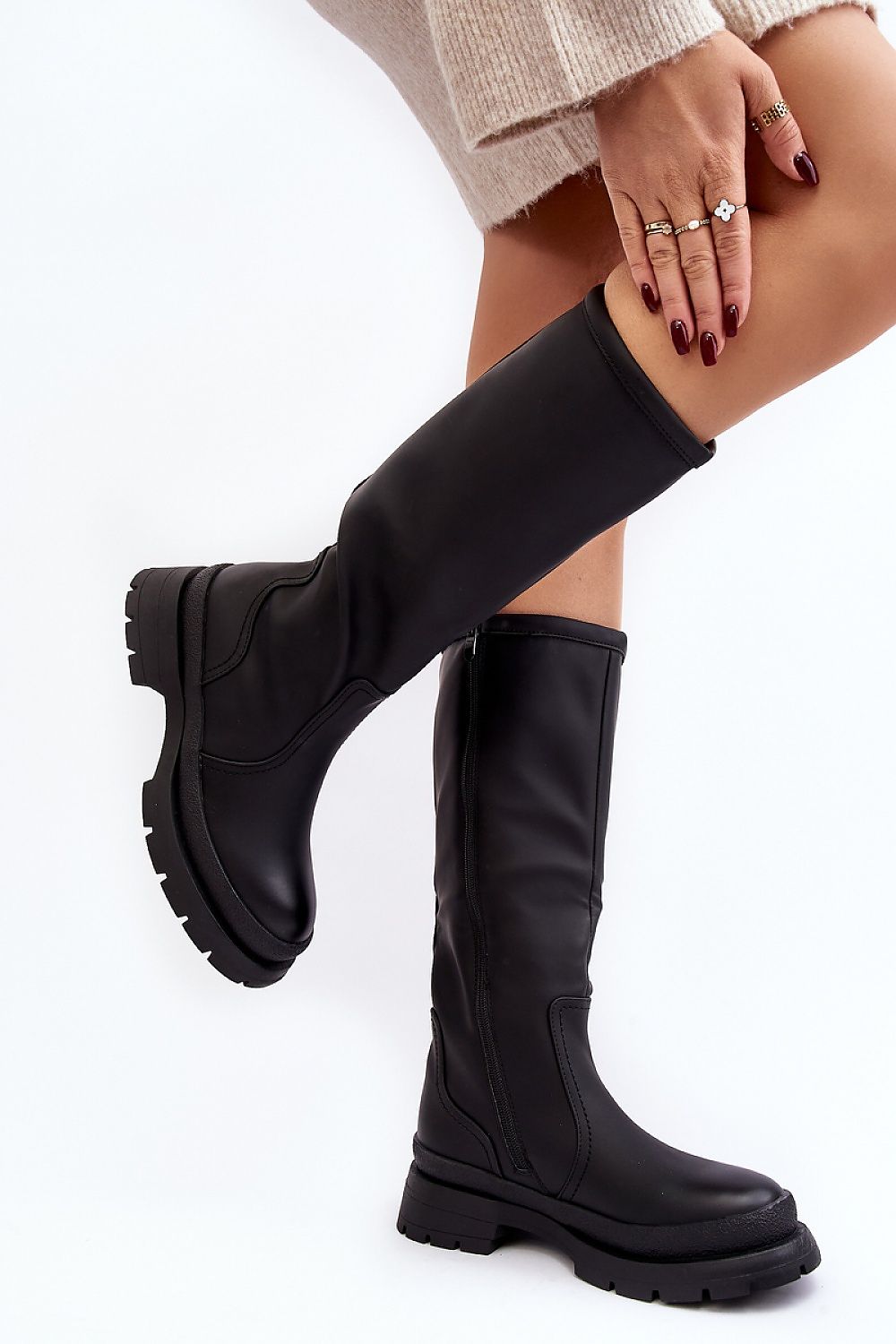 Thigh-Hight Boots Step in style