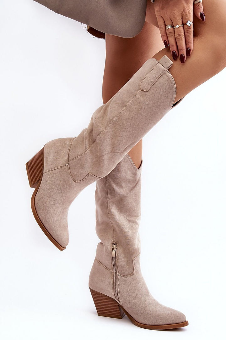 Heel boots Step in style