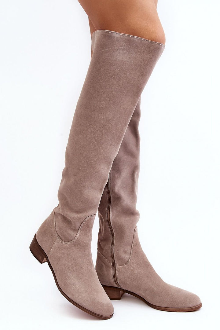 Thigh-Hight Boots Step in style