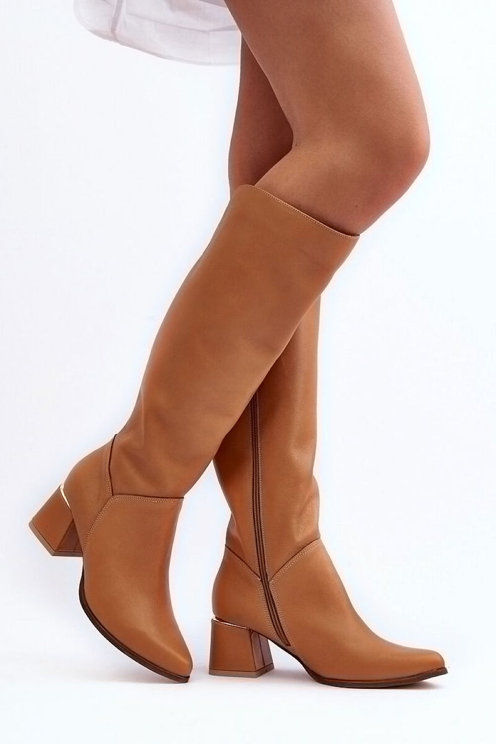 Heel boots Step in style