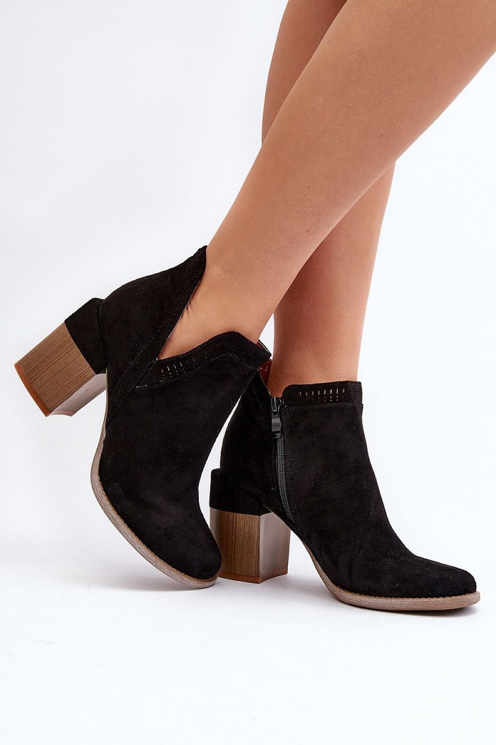 Heel boots Step in style