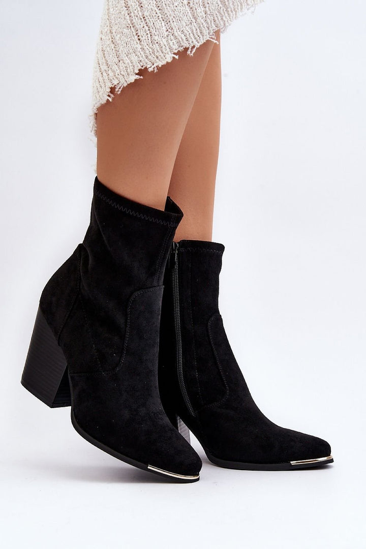 Heel boots Step in style