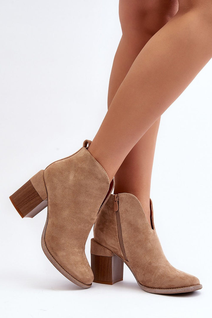 Heel boots Step in style