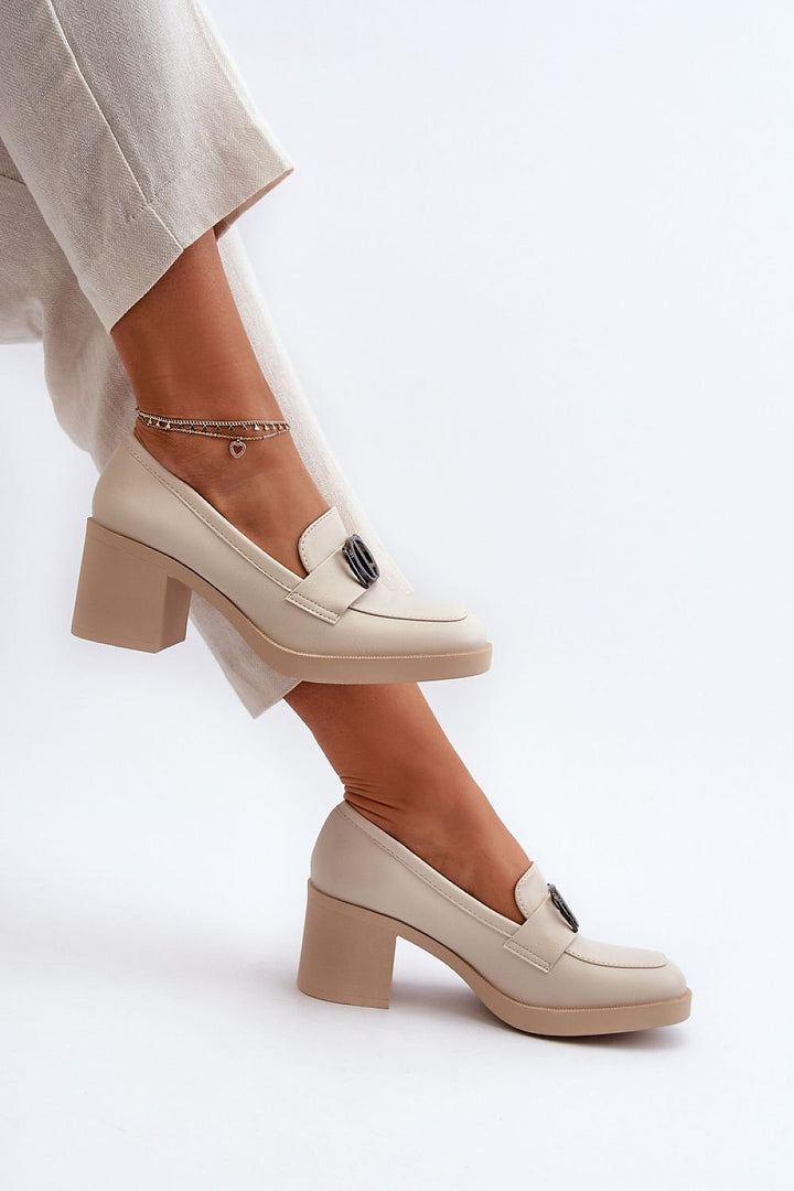 Heeled low shoes Step in style