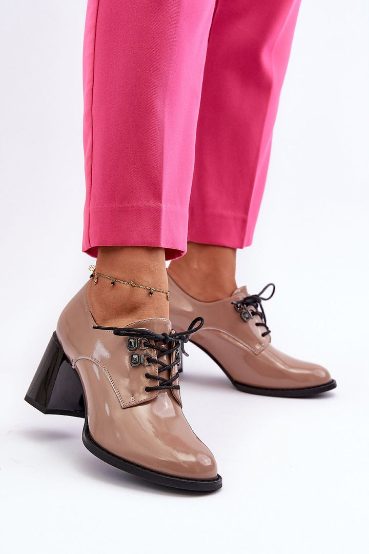 Heeled low shoes Step in style