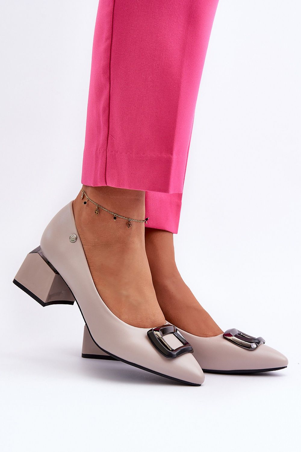 Heel pumps Step in style