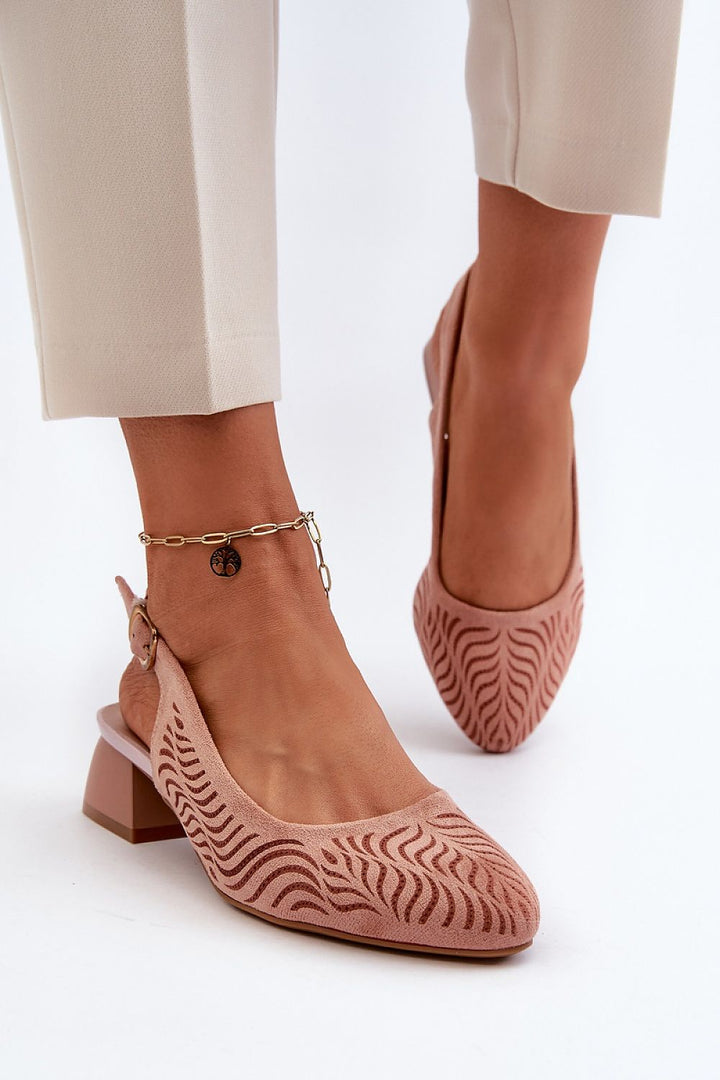 Heel pumps Step in style