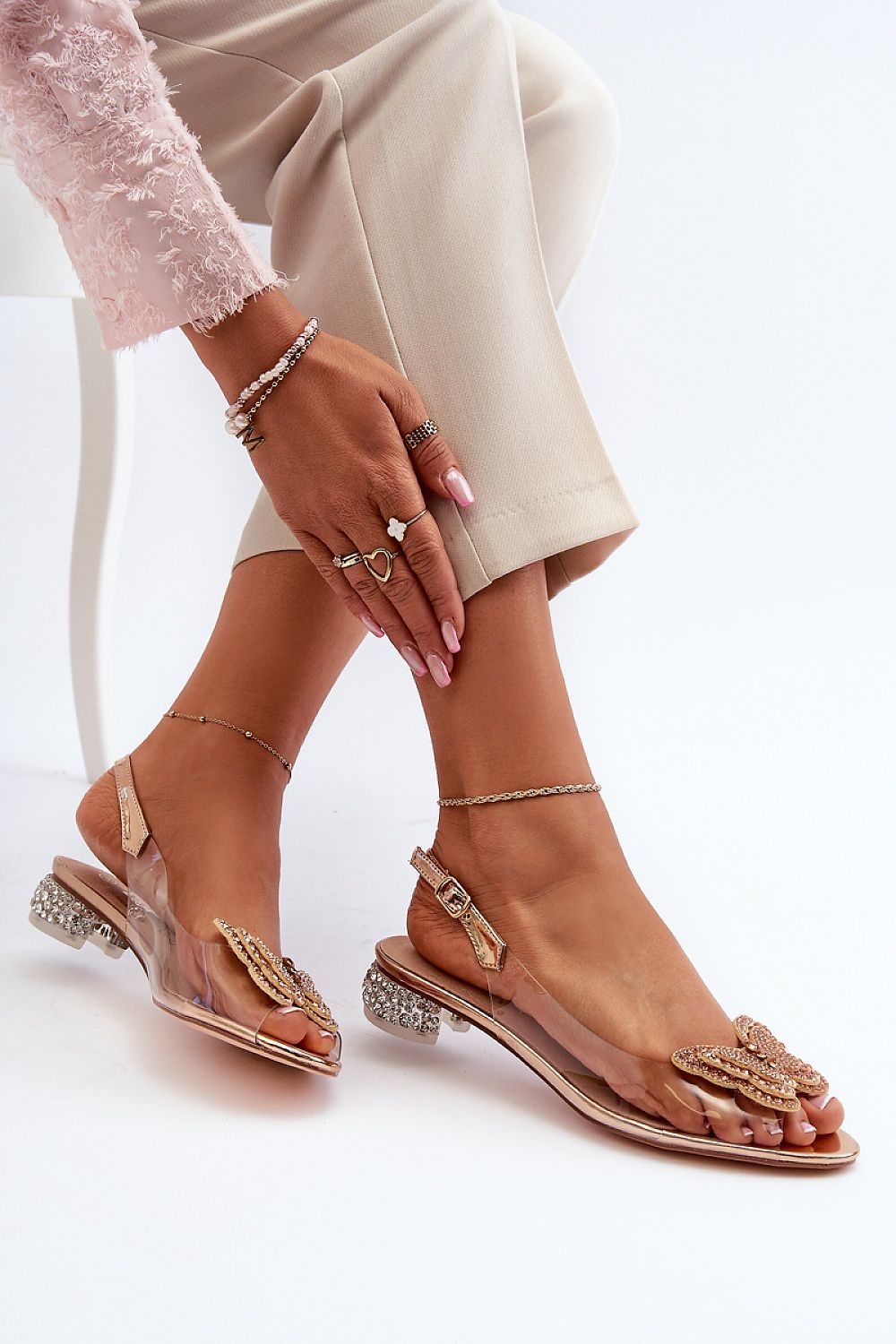 Heel sandals Step in style