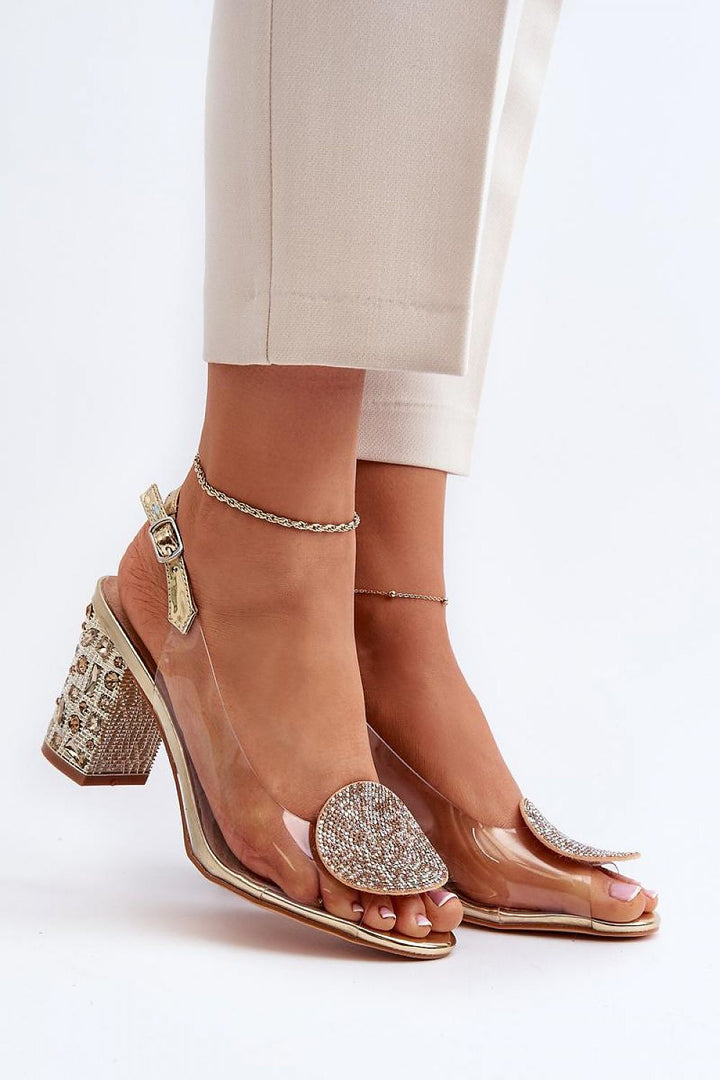 Heel sandals Step in style