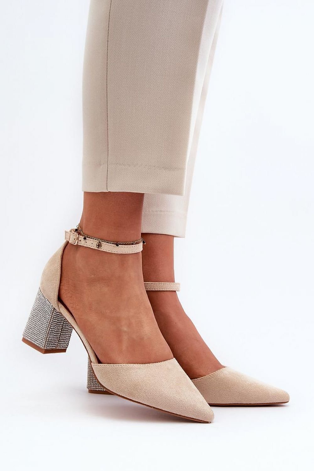 Block heel pumps Step in style