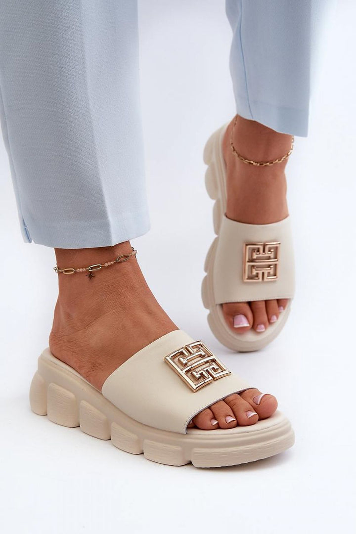 Flip-flops Step in style