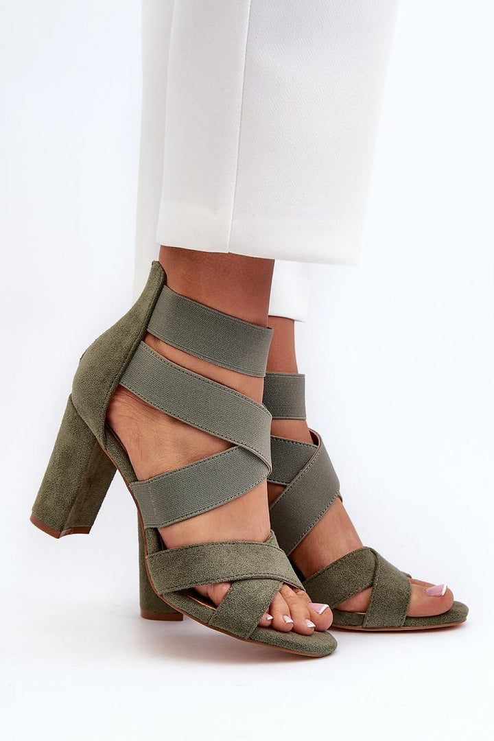 Heel sandals Step in style