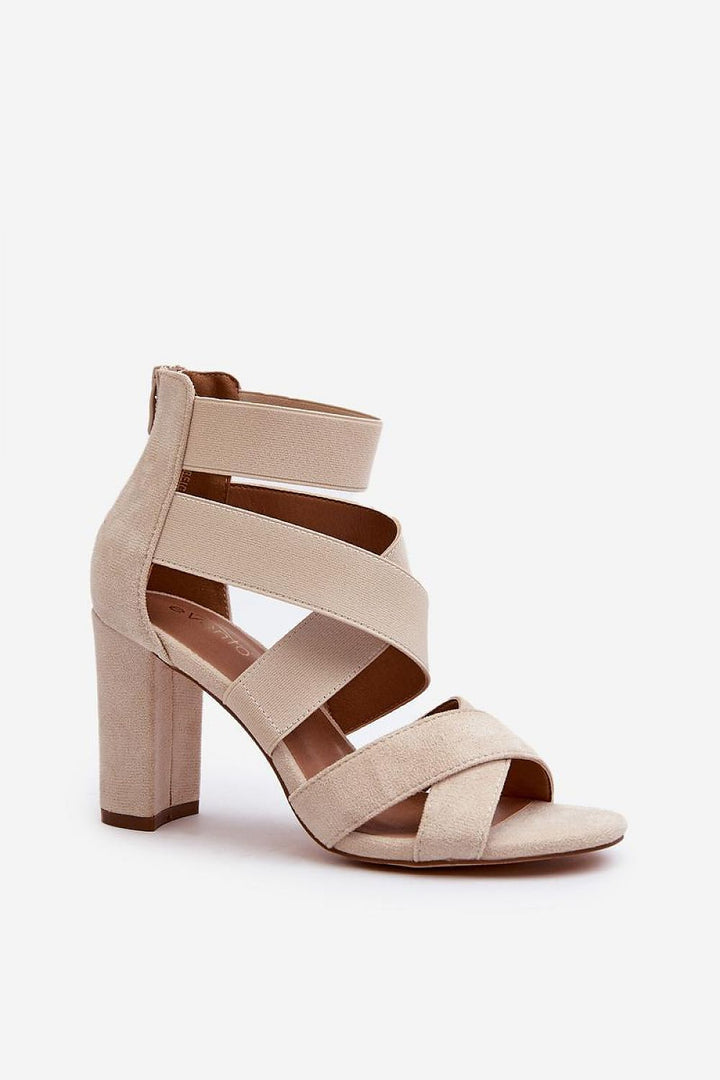 Heel sandals Step in style