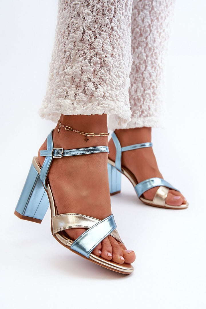 Heel sandals Step in style