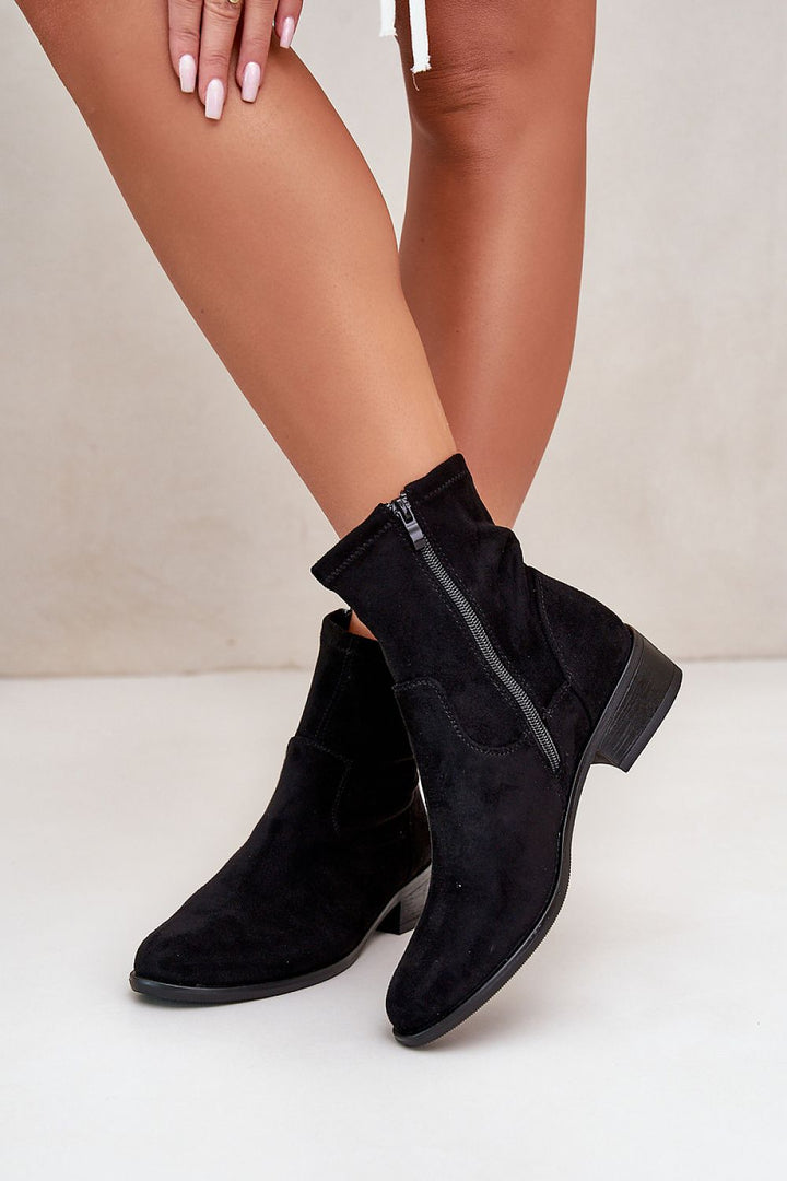 Heel boots Step in style