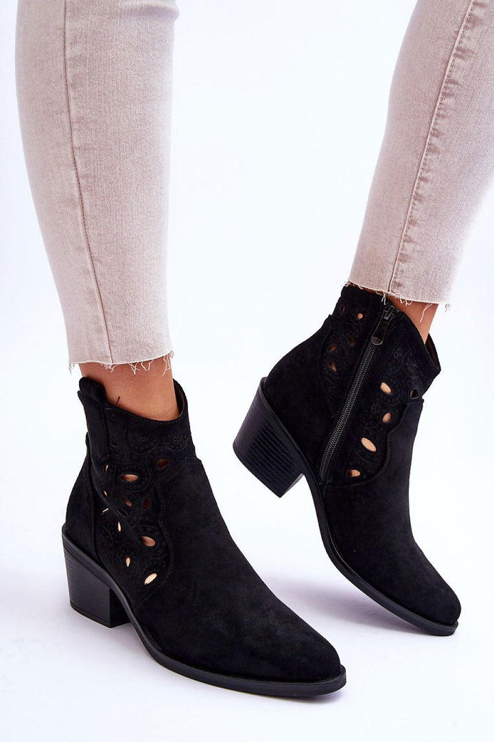 Heel boots Step in style