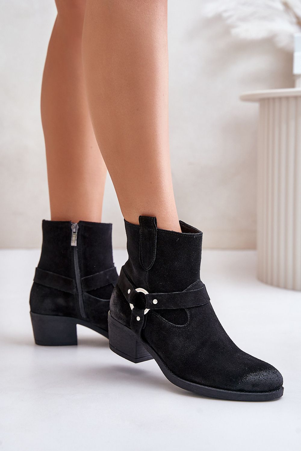 Heel boots Step in style