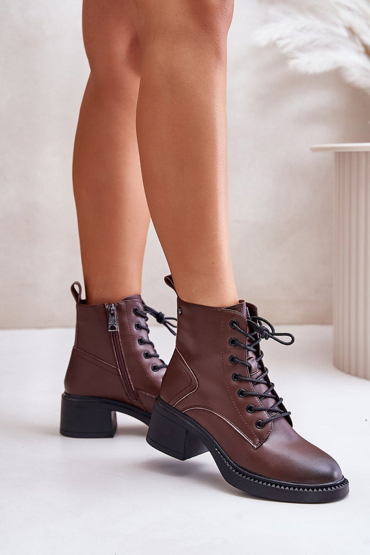 Heel boots Step in style