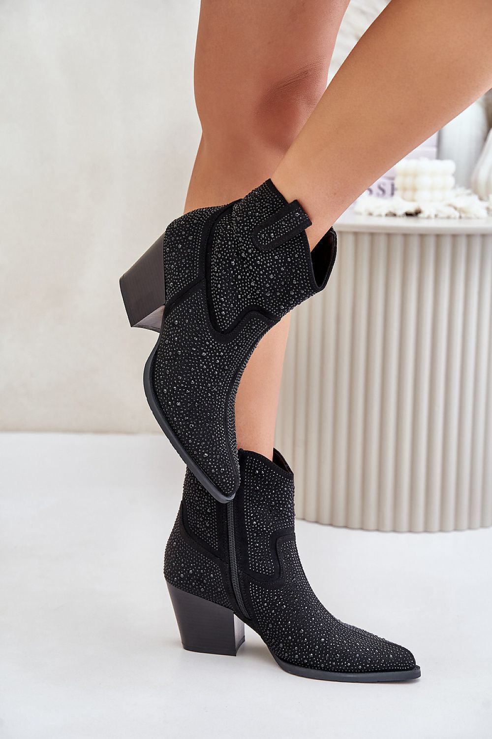 Heel boots Step in style