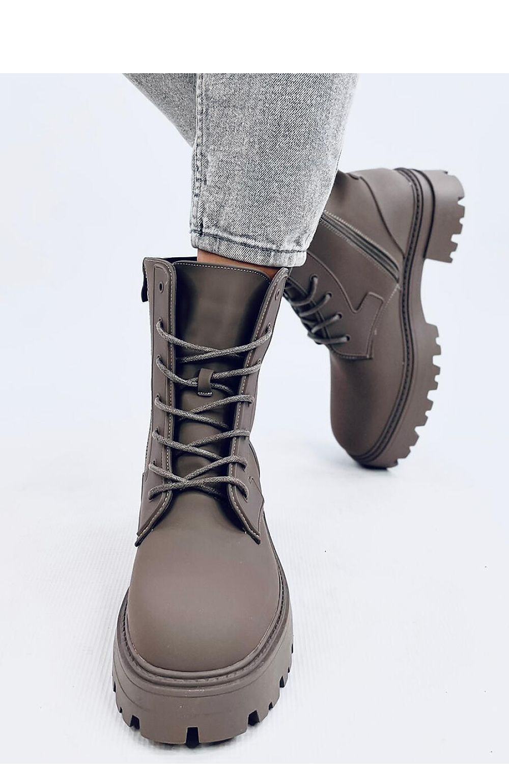 Boots Inello