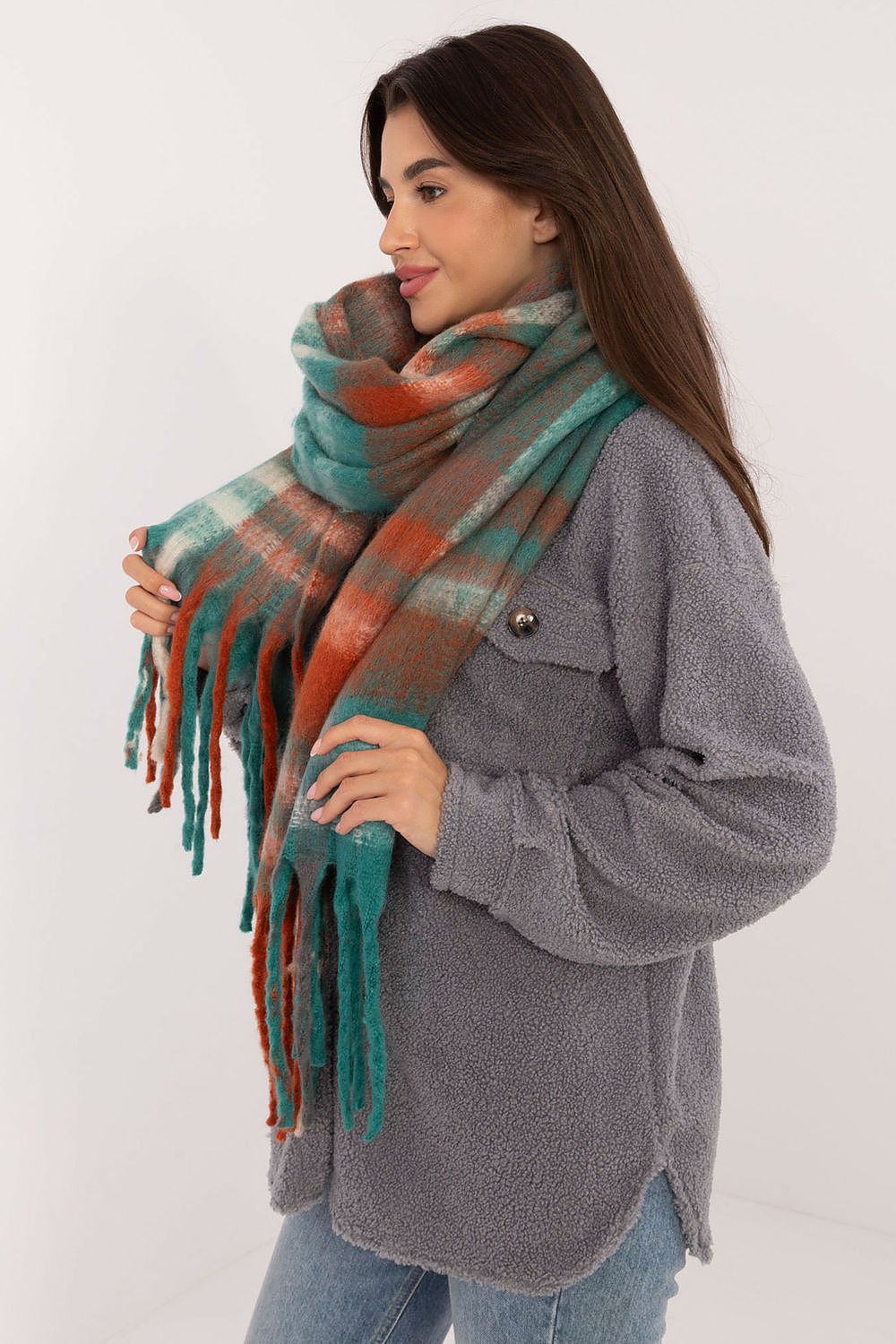 Shawl AT