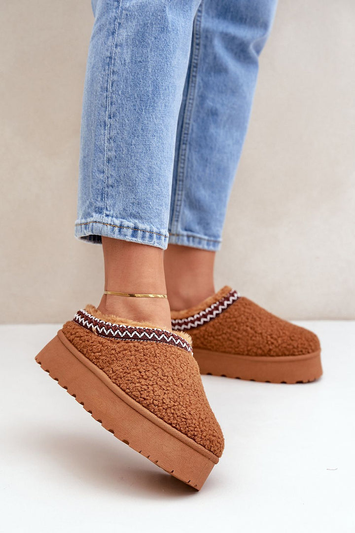 Slippers Step in style