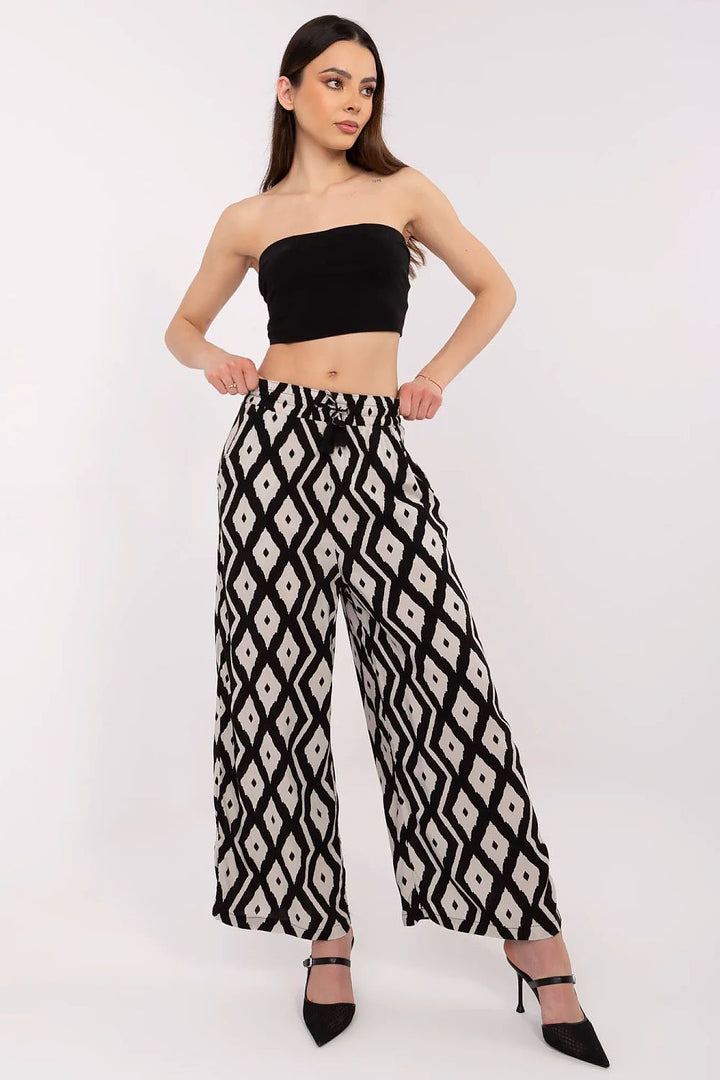  Women trousers model 212664 Sublevel 