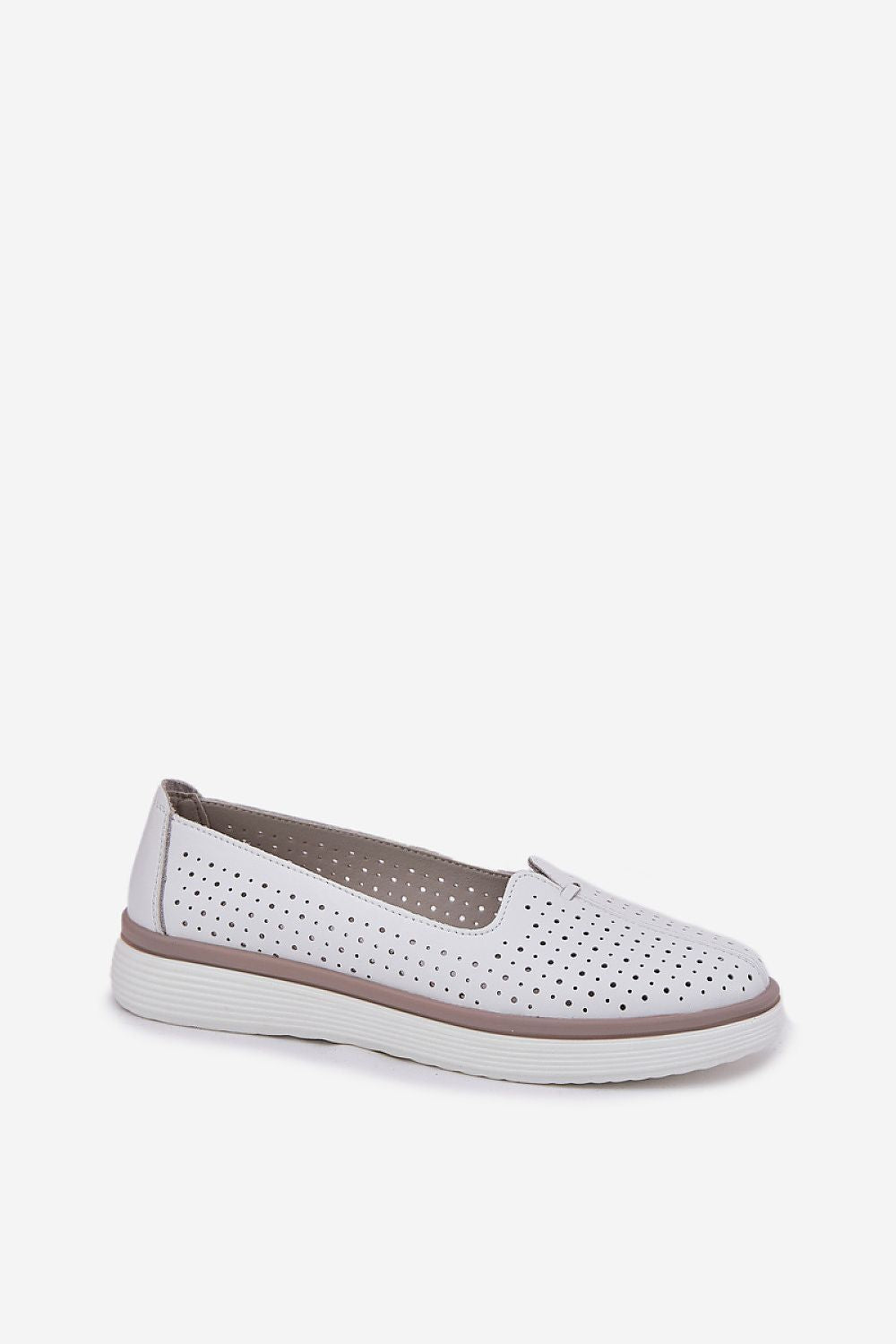  Low Shoes model 214145 Step in style 