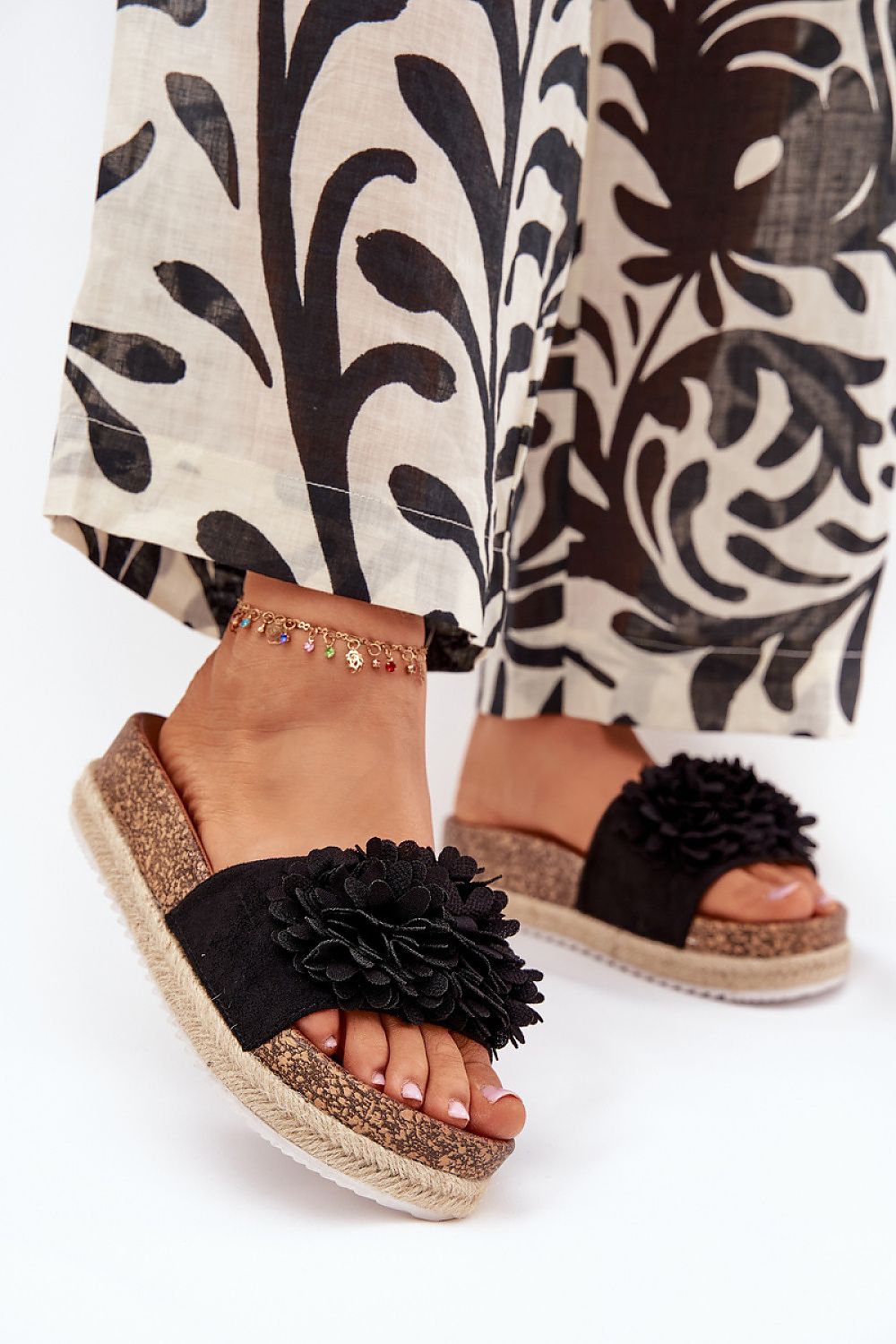  Flip-flops model 216070 Step in style 