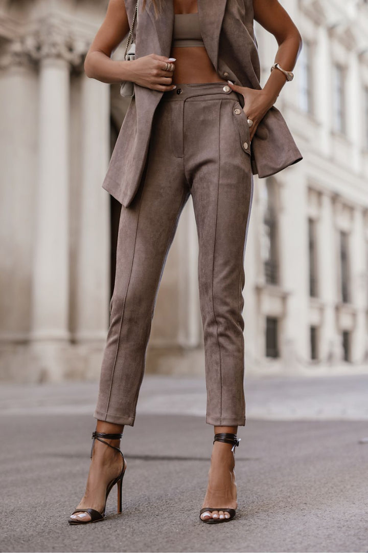  Women trousers model 218575 LaBalancia 