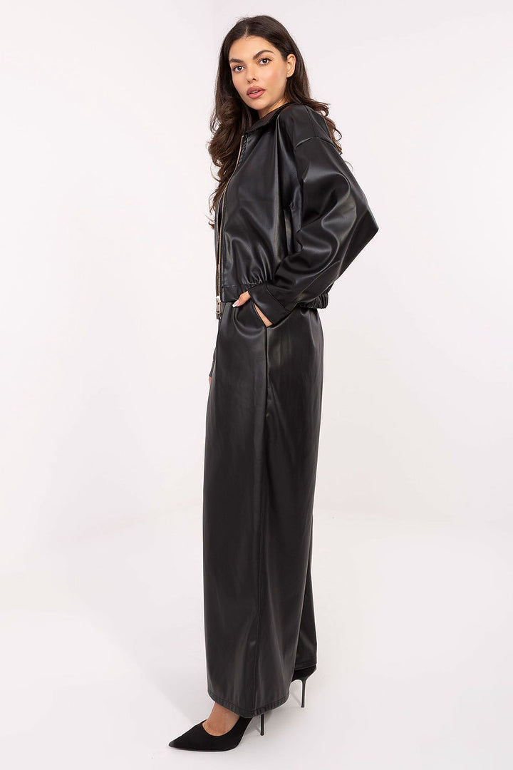  Women trousers model 219883 Rue Paris 
