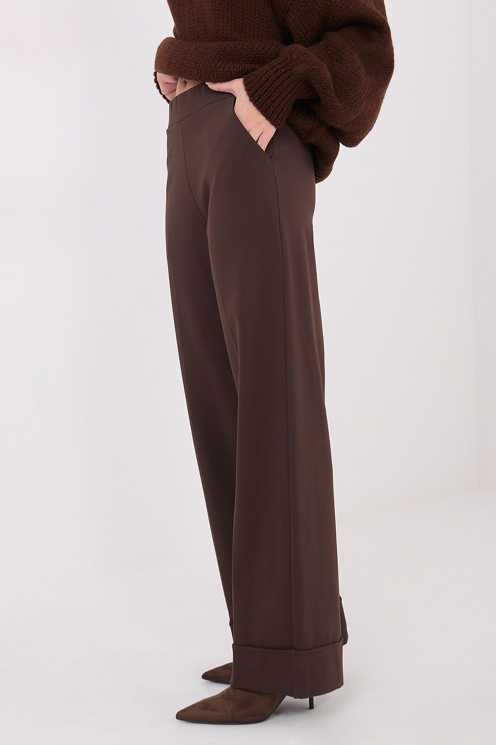  Women trousers model 222239 Rue Paris 