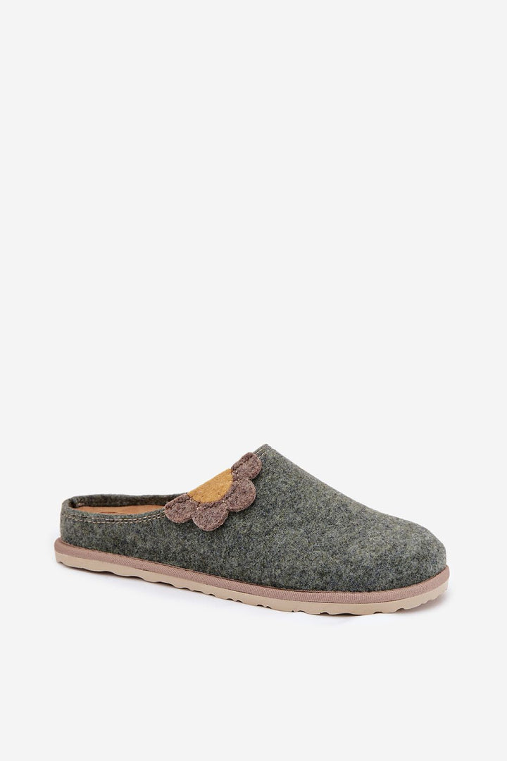  Slippers model 222278 Step in style 