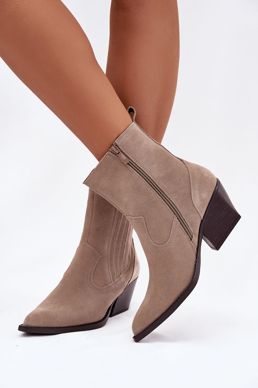  Heel boots model 222487 Step in style 