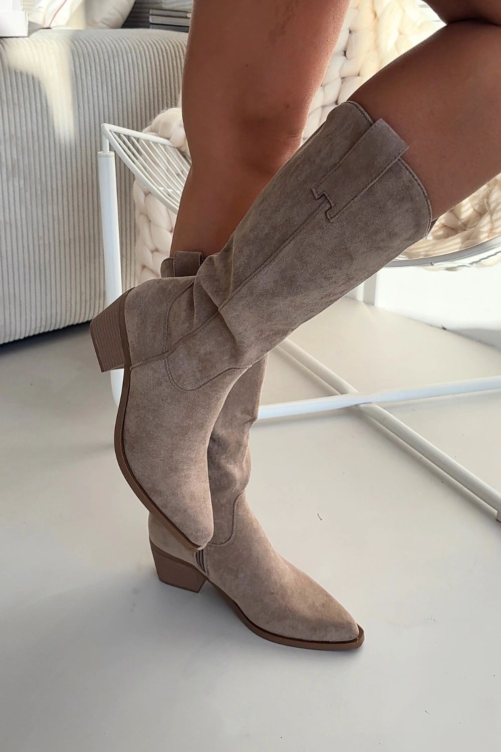  Heel boots model 222529 Step in style 