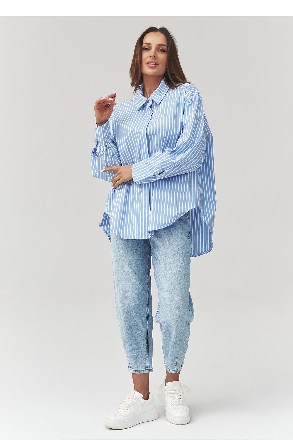  Long sleeve shirt model 223361 Makadamia 