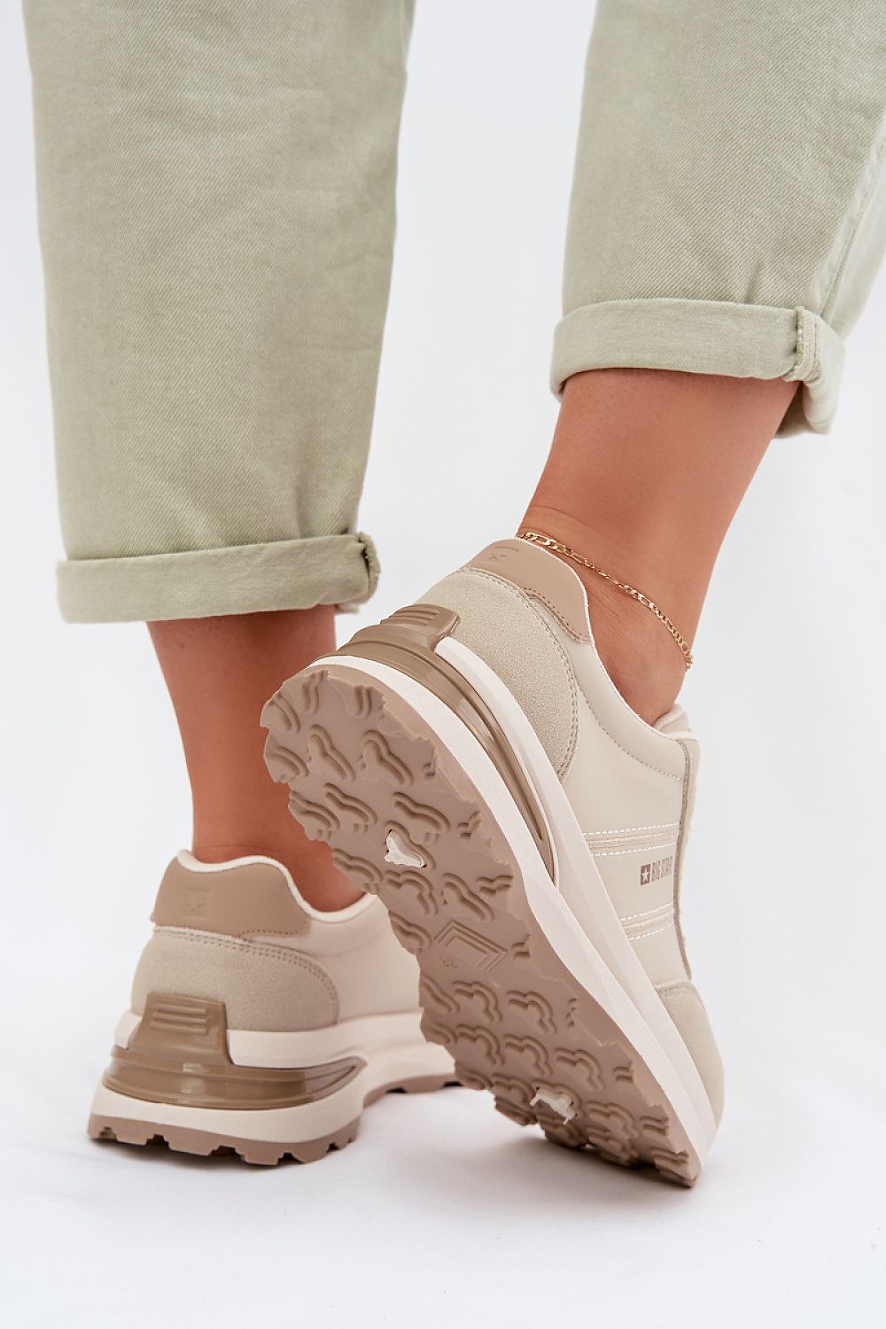  Sport Shoes model 224715 Step in style 