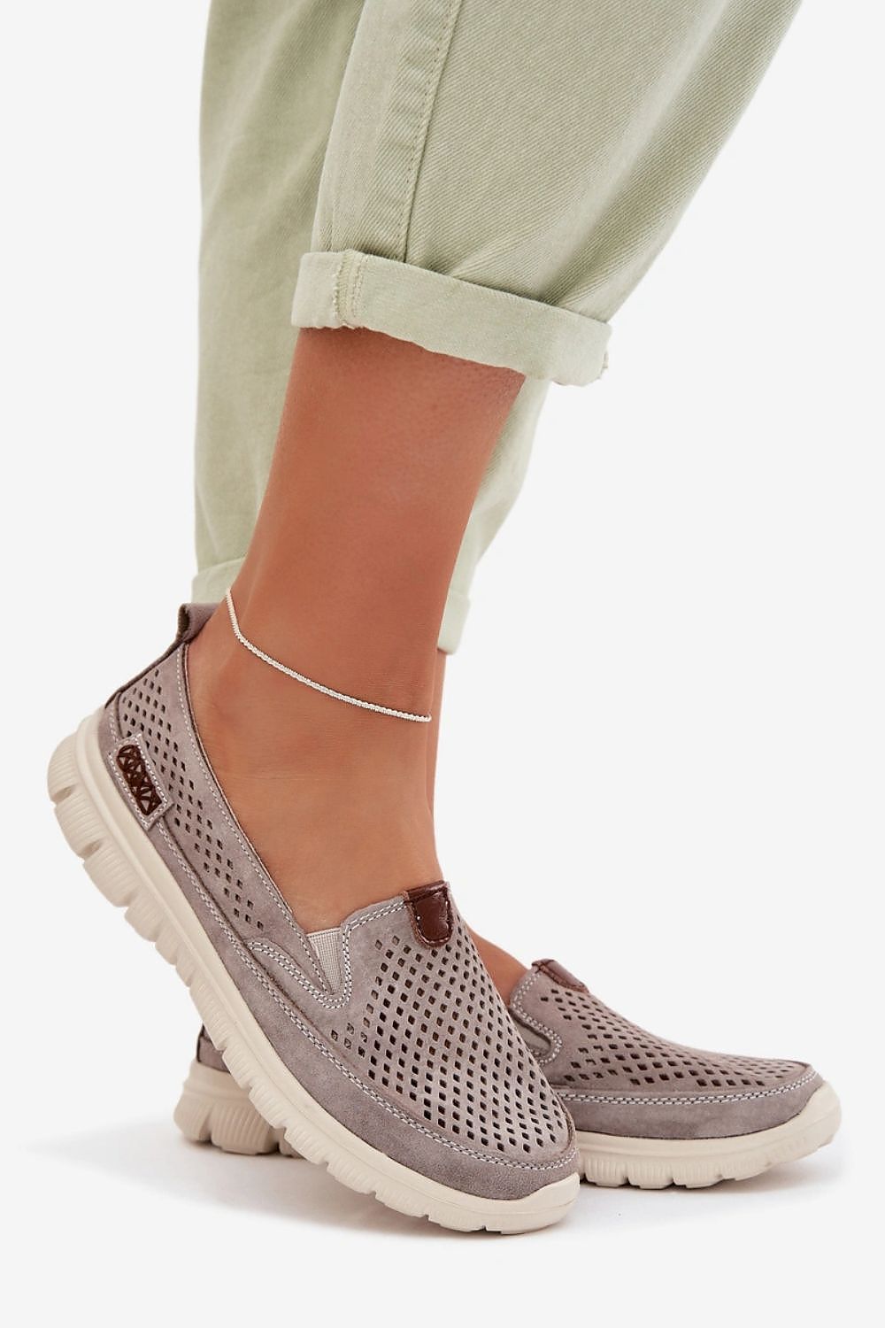  Half shoes model 225233 Step in style 