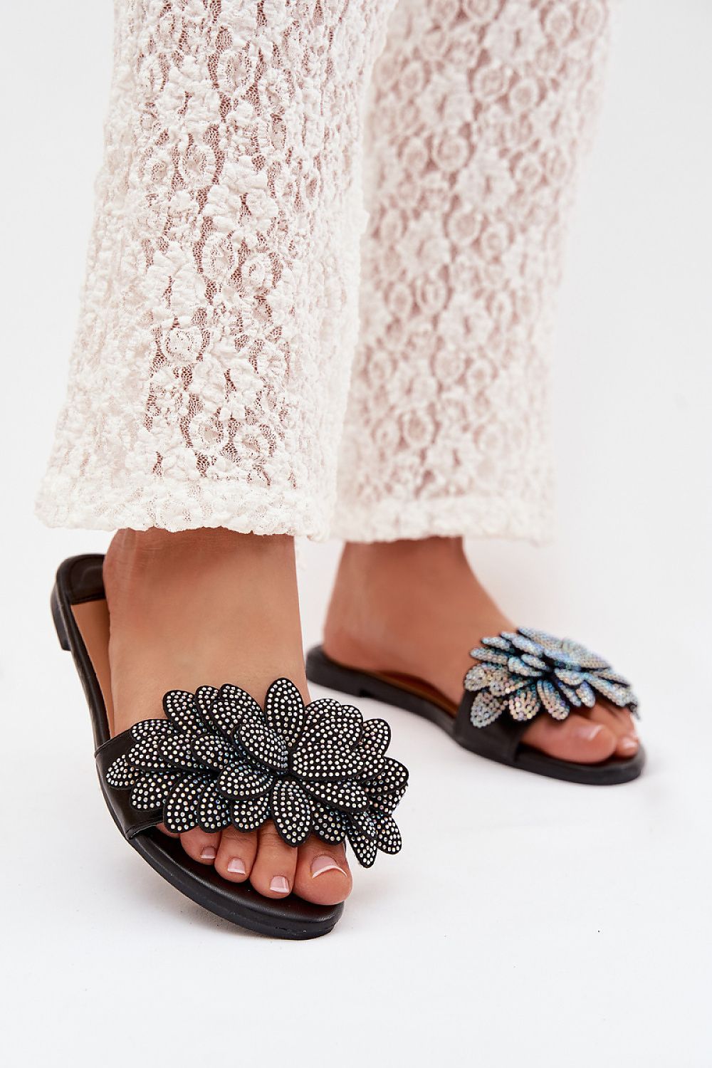  Flip-flops model 225383 Step in style 