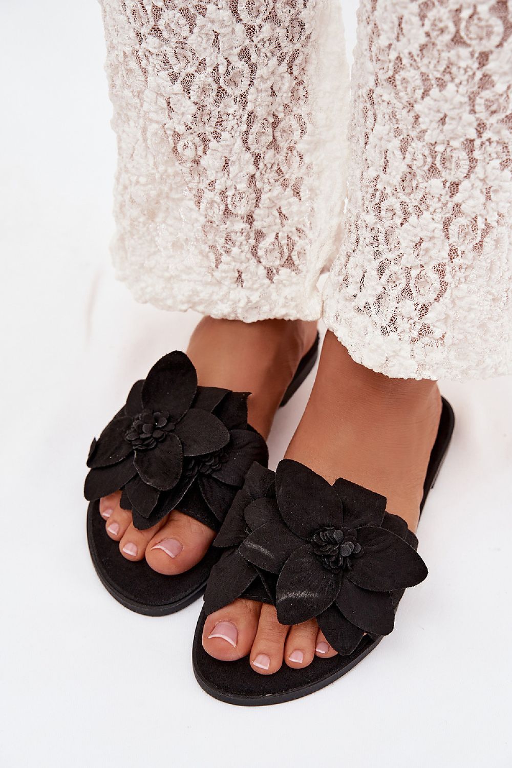  Flip-flops model 225390 Step in style 