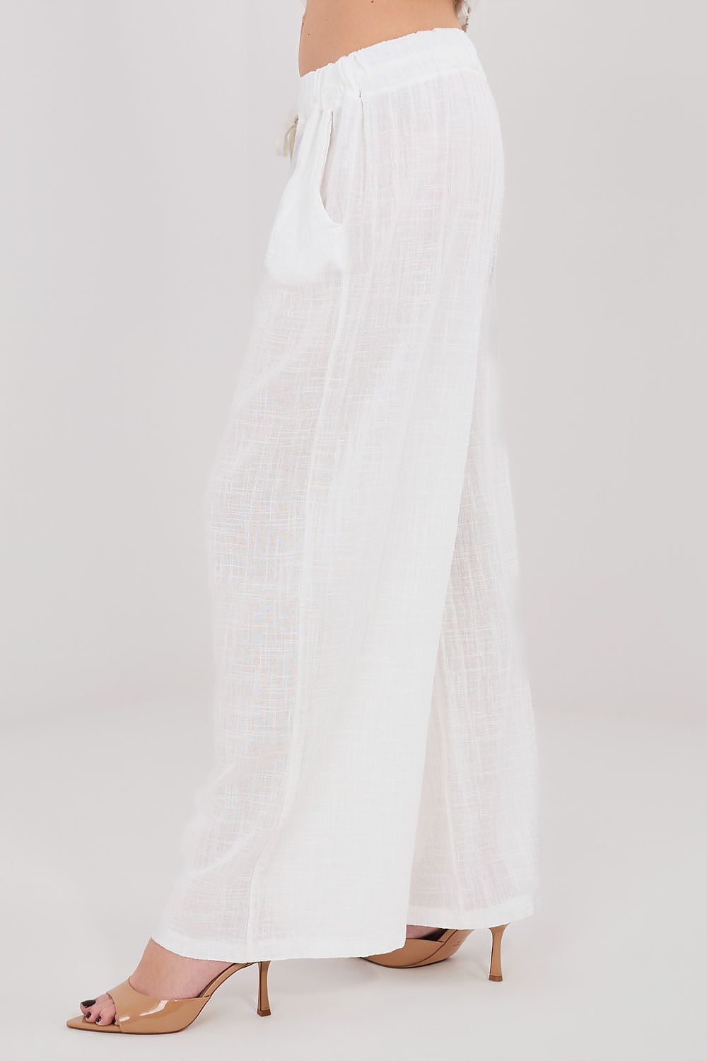  Women trousers model 225492 Italy Moda 