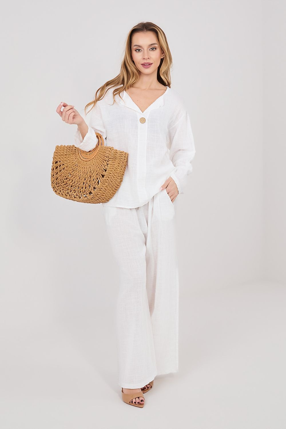  Women trousers model 225492 Italy Moda 