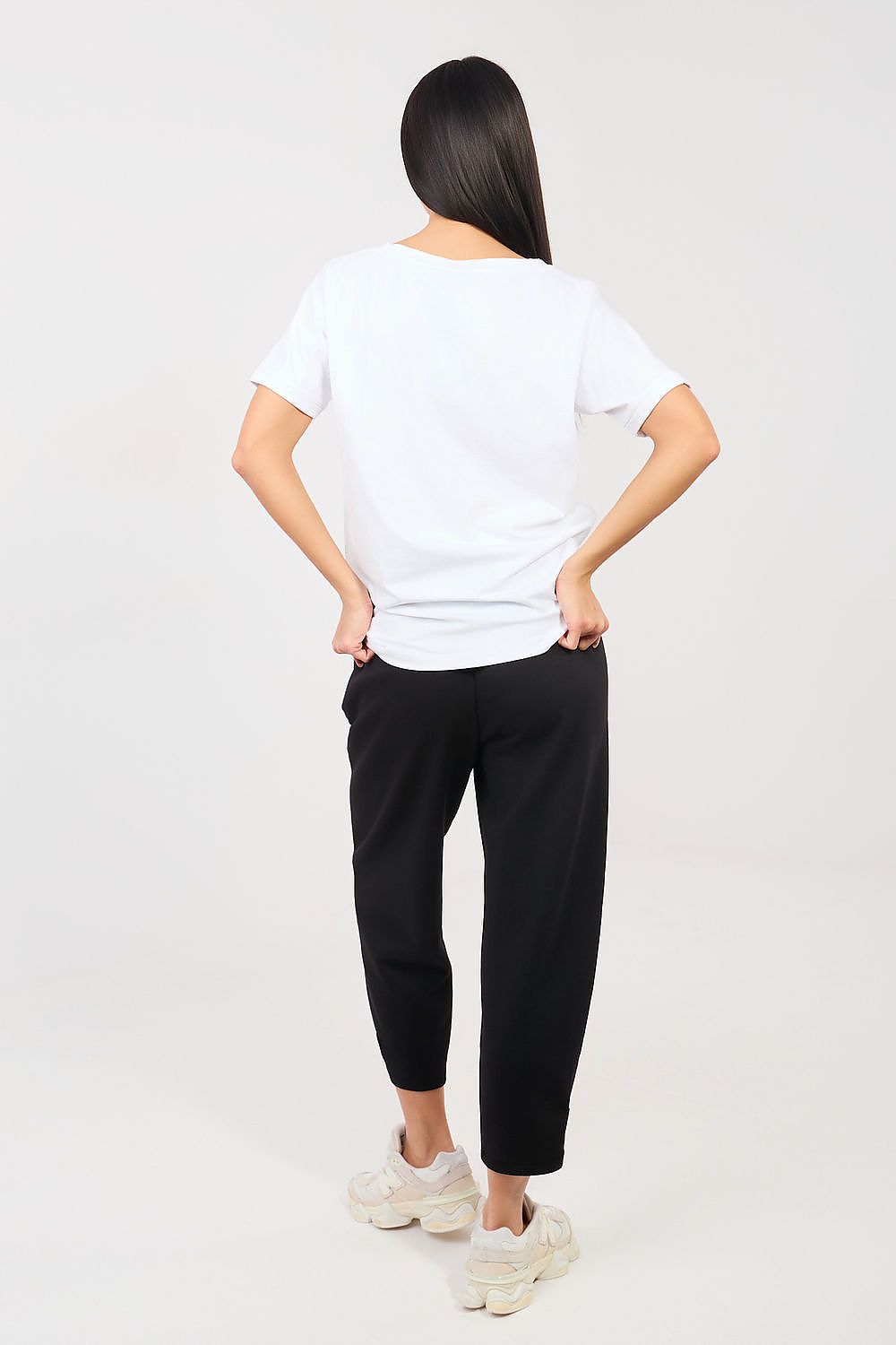  Tracksuit trousers model 225526 Italy Moda 