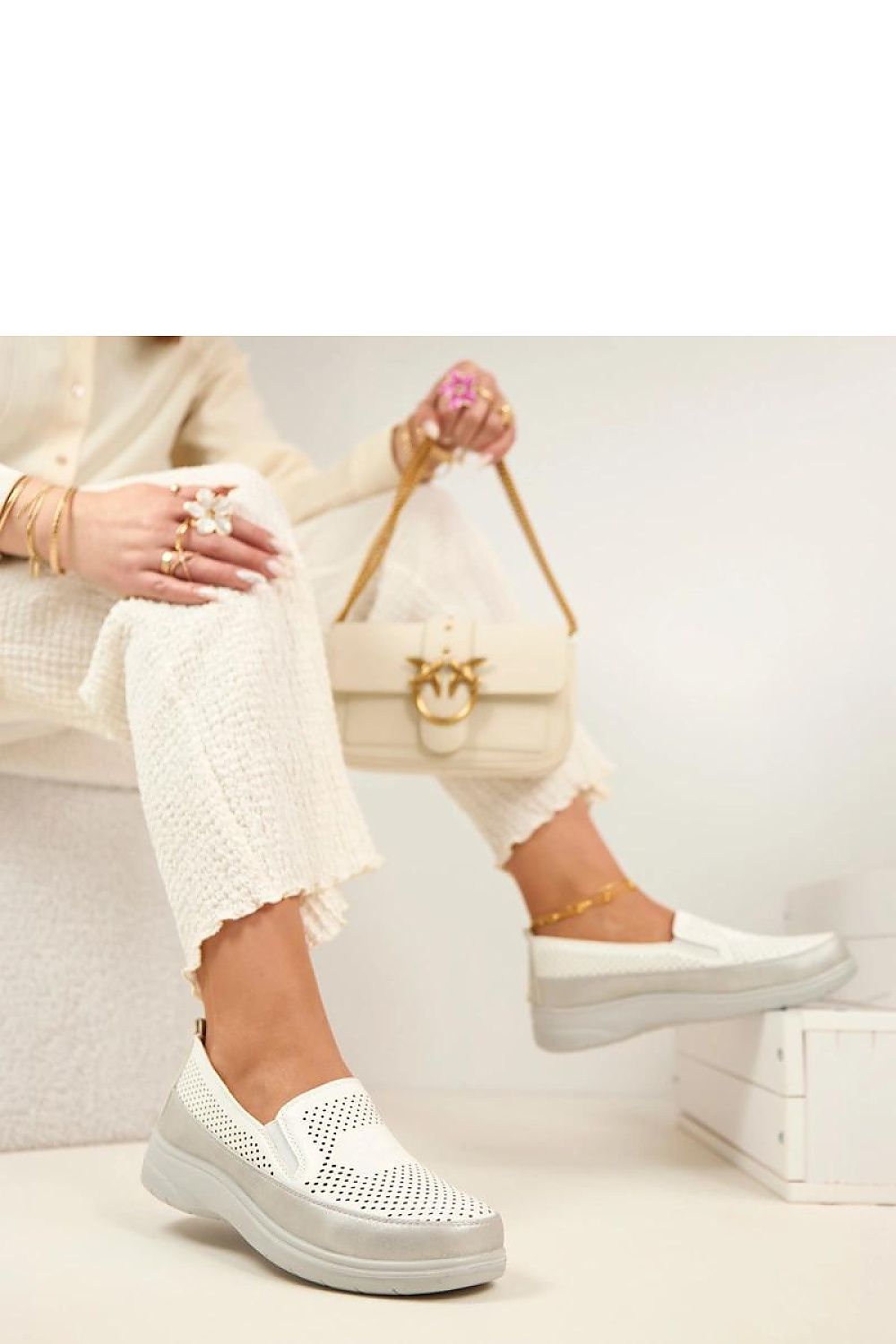  Half shoes model 225600 Solea 